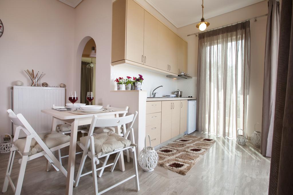 Petra Thea Apartment Kalamáta Eksteriør bilde
