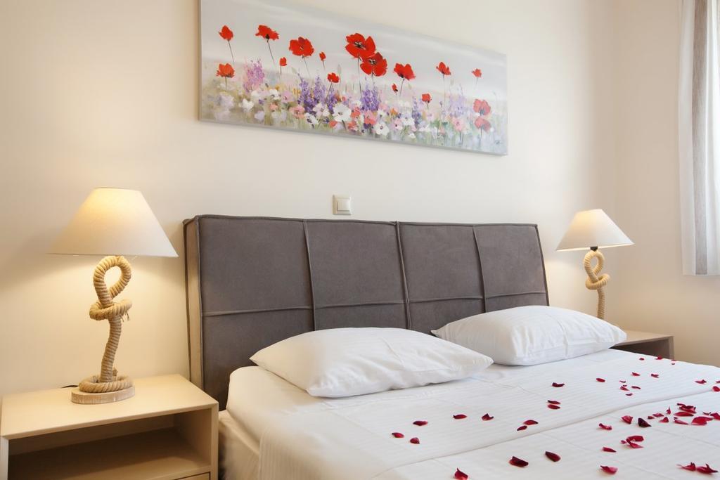 Petra Thea Apartment Kalamáta Eksteriør bilde