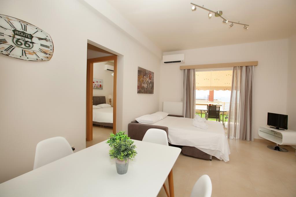 Petra Thea Apartment Kalamáta Eksteriør bilde