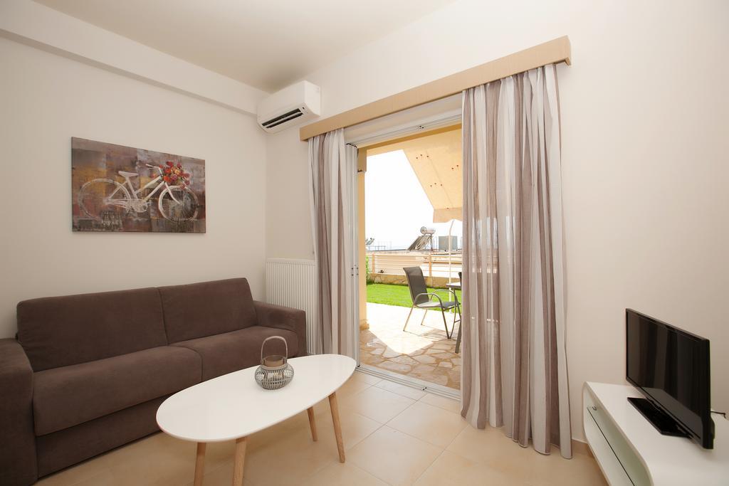 Petra Thea Apartment Kalamáta Eksteriør bilde