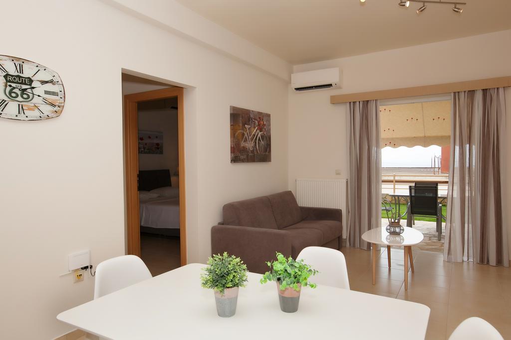 Petra Thea Apartment Kalamáta Eksteriør bilde